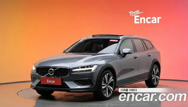 Volvo V60 2021