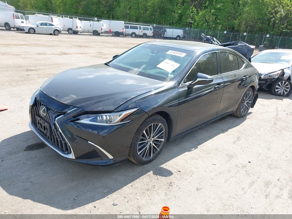 Lexus ES 2023