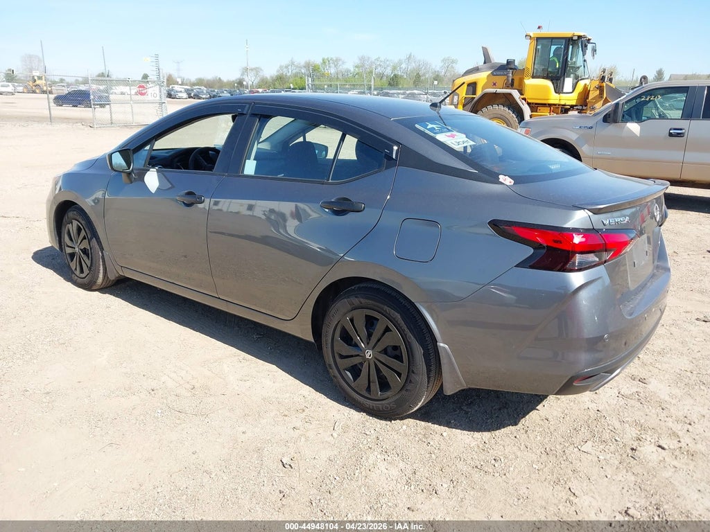 Nissan Versa 2025