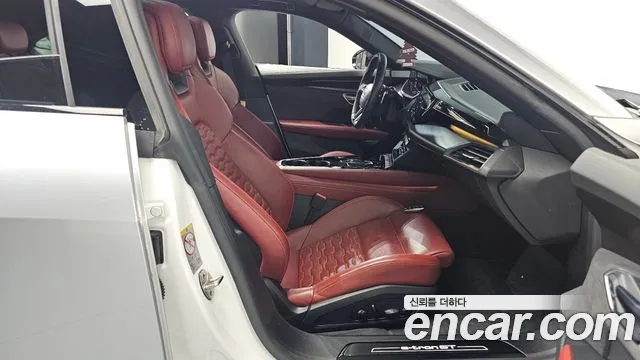 Audi e-tron GT 2021
