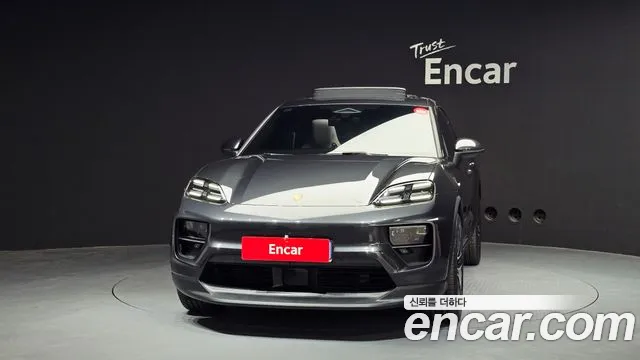 Porsche Macan 2025
