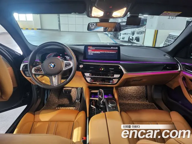 BMW 5 серии 2023
