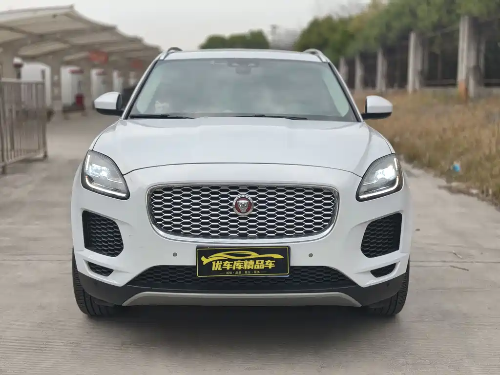 Jaguar E-Pace 2022