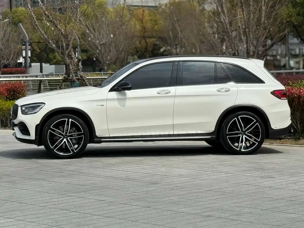 Mercedes-Benz GLC AMG 2021