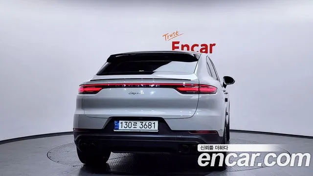 Porsche Cayenne 2021