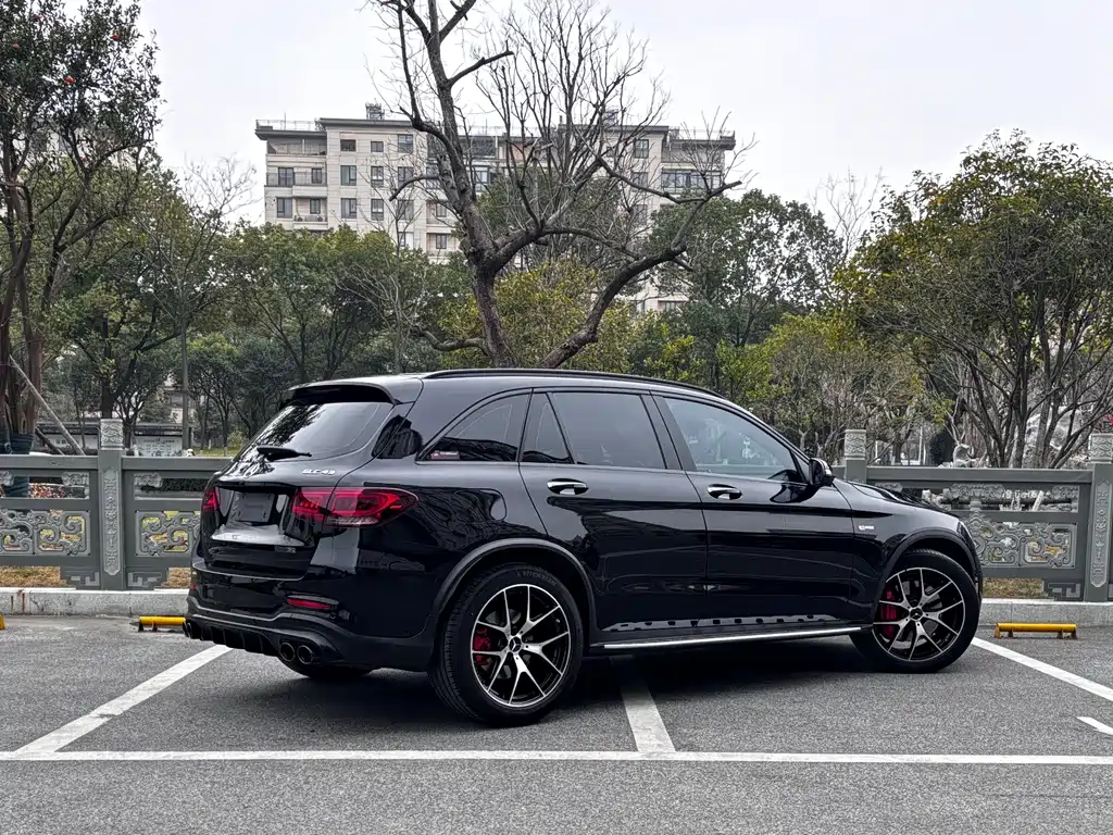 Mercedes-Benz GLC AMG 2023