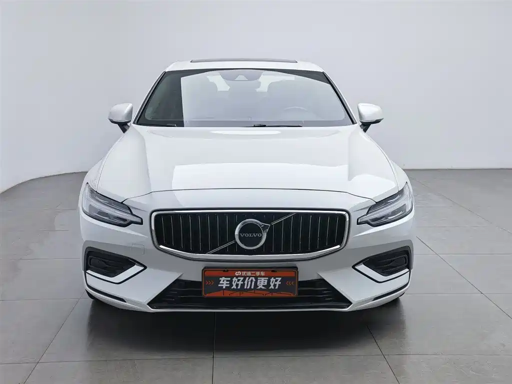 Volvo S60 2022