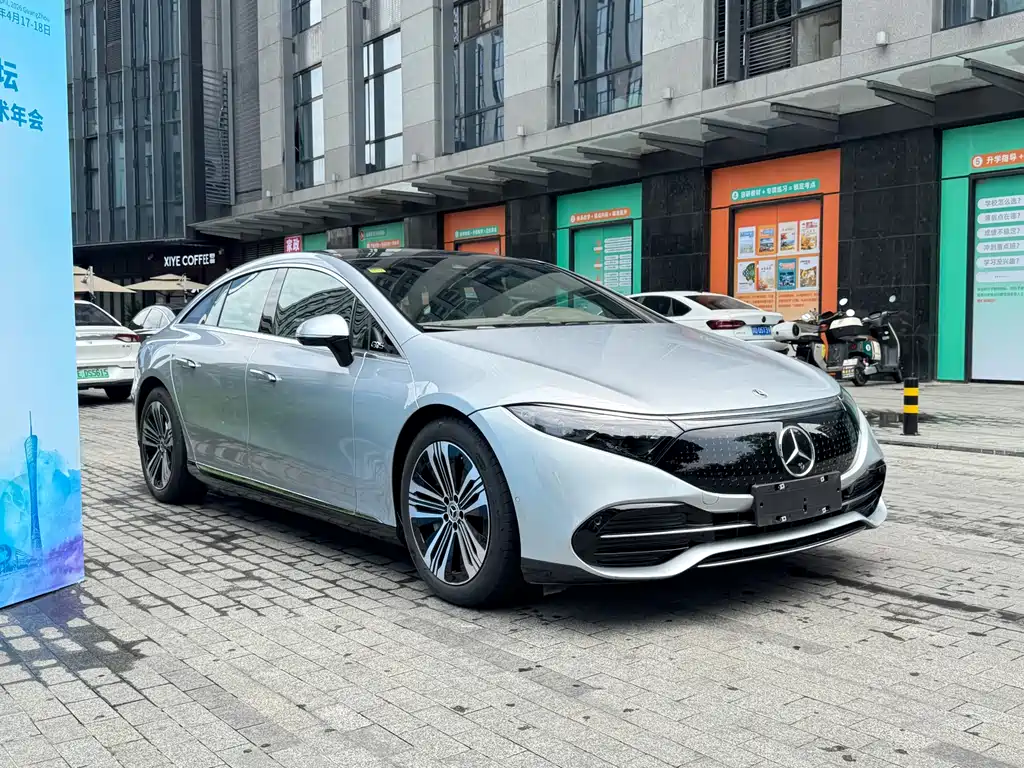 Mercedes-Benz EQS 2024
