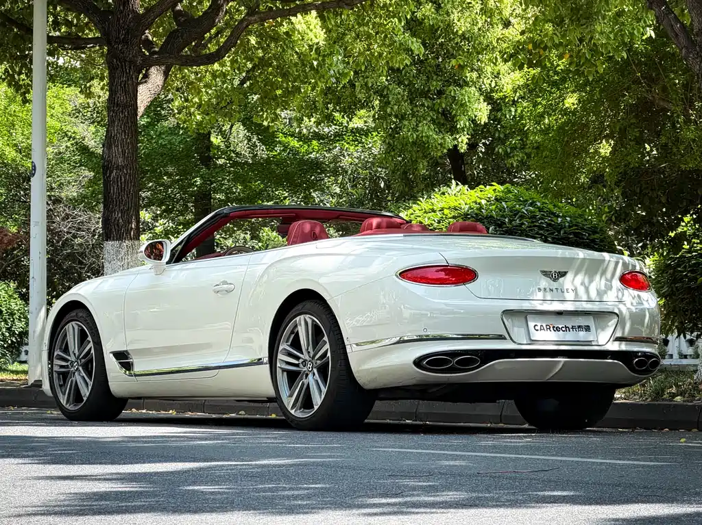 Bentley Continental 2023