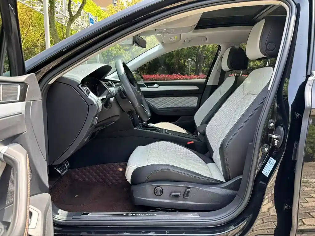 Volkswagen Magotan 2023