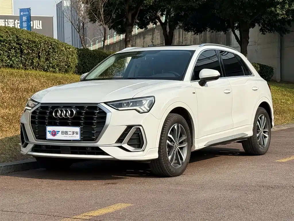 Audi Q3 2021