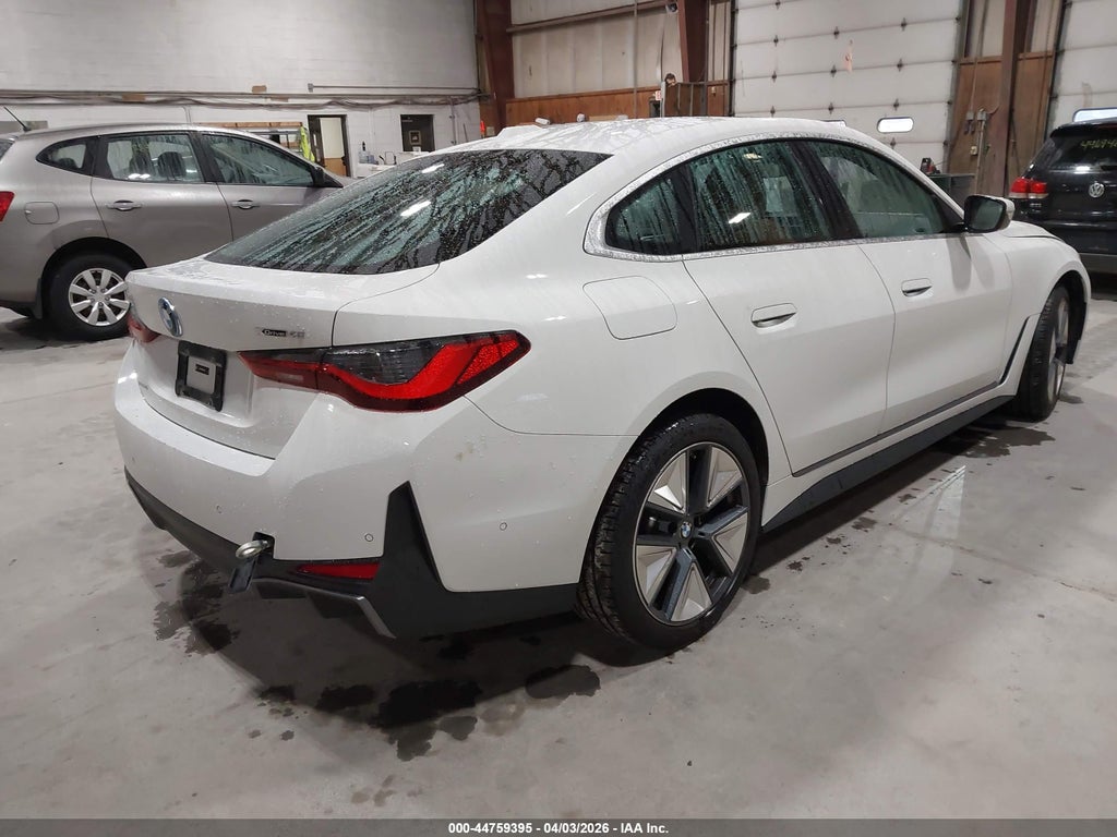 BMW i4 2025