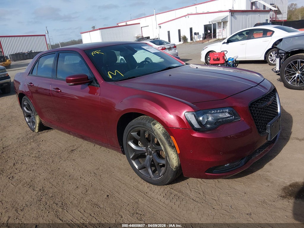 Chrysler 300 2023