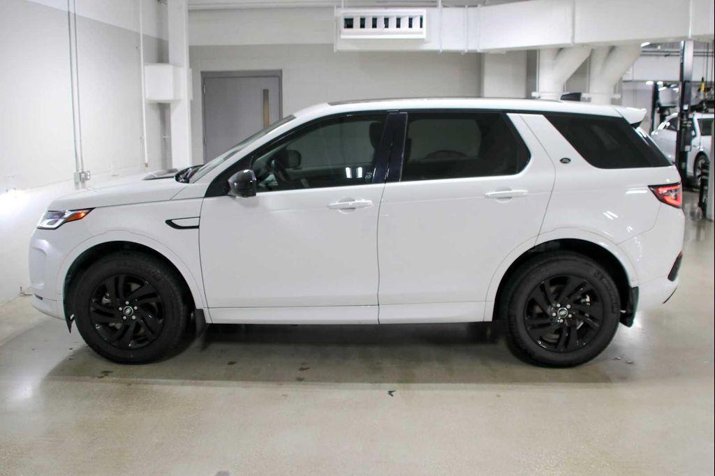 Land Rover Discovery Sport 2024