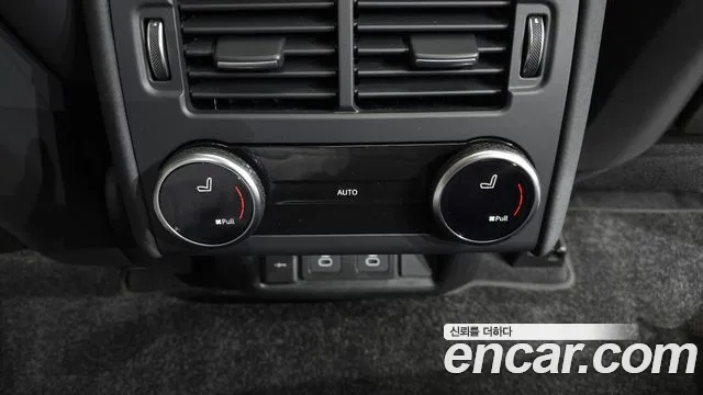 Land Rover Discovery 2025