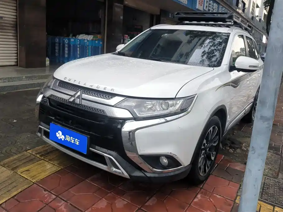 Mitsubishi Outlander 2020
