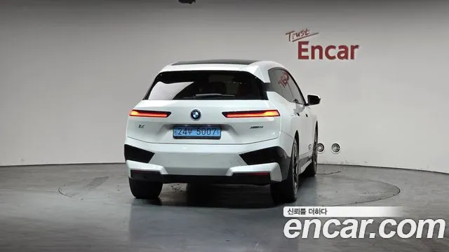 BMW iX 2022