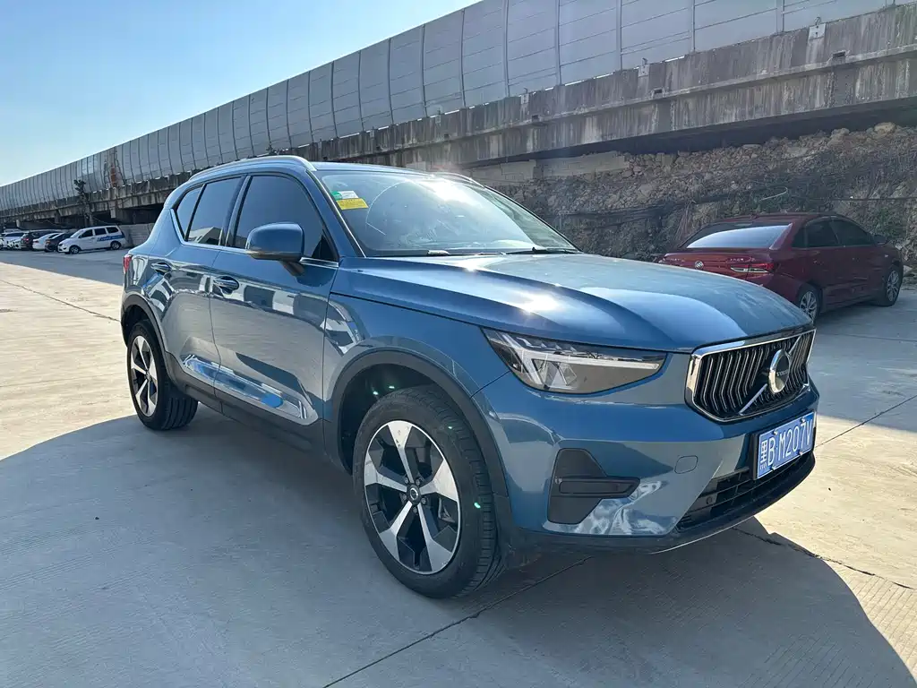 Volvo XC40 2024
