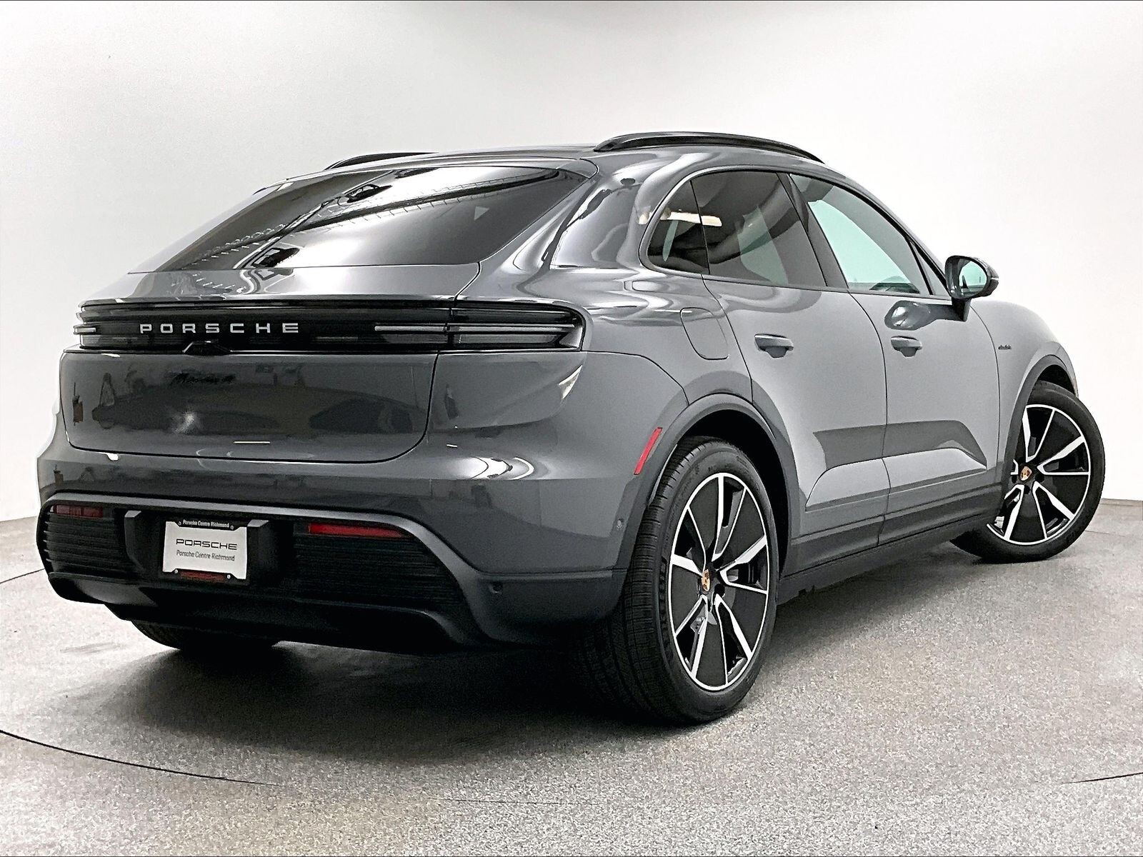 Porsche Macan 2025