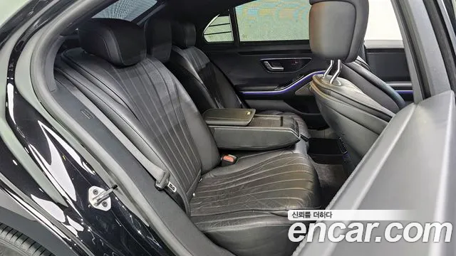 Mercedes-Benz S-Класс 2021