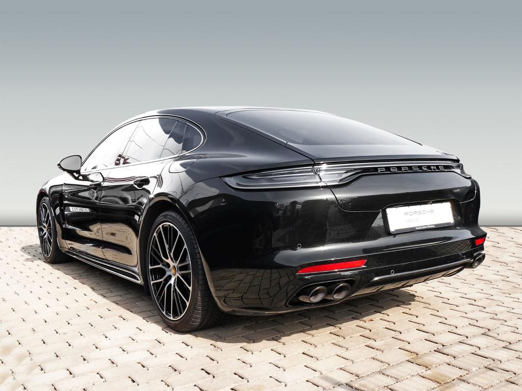 Porsche Panamera 2021