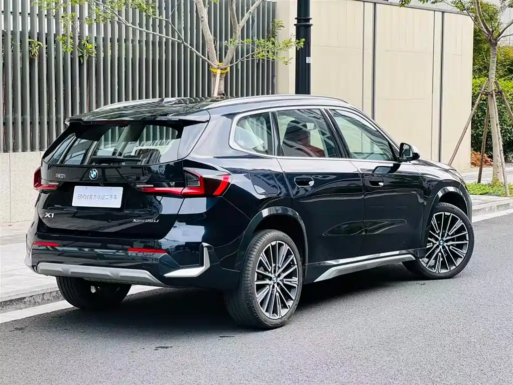 BMW X1 2025
