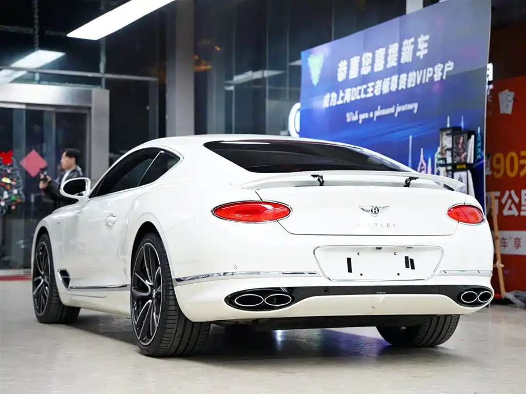 Bentley Continental 2021