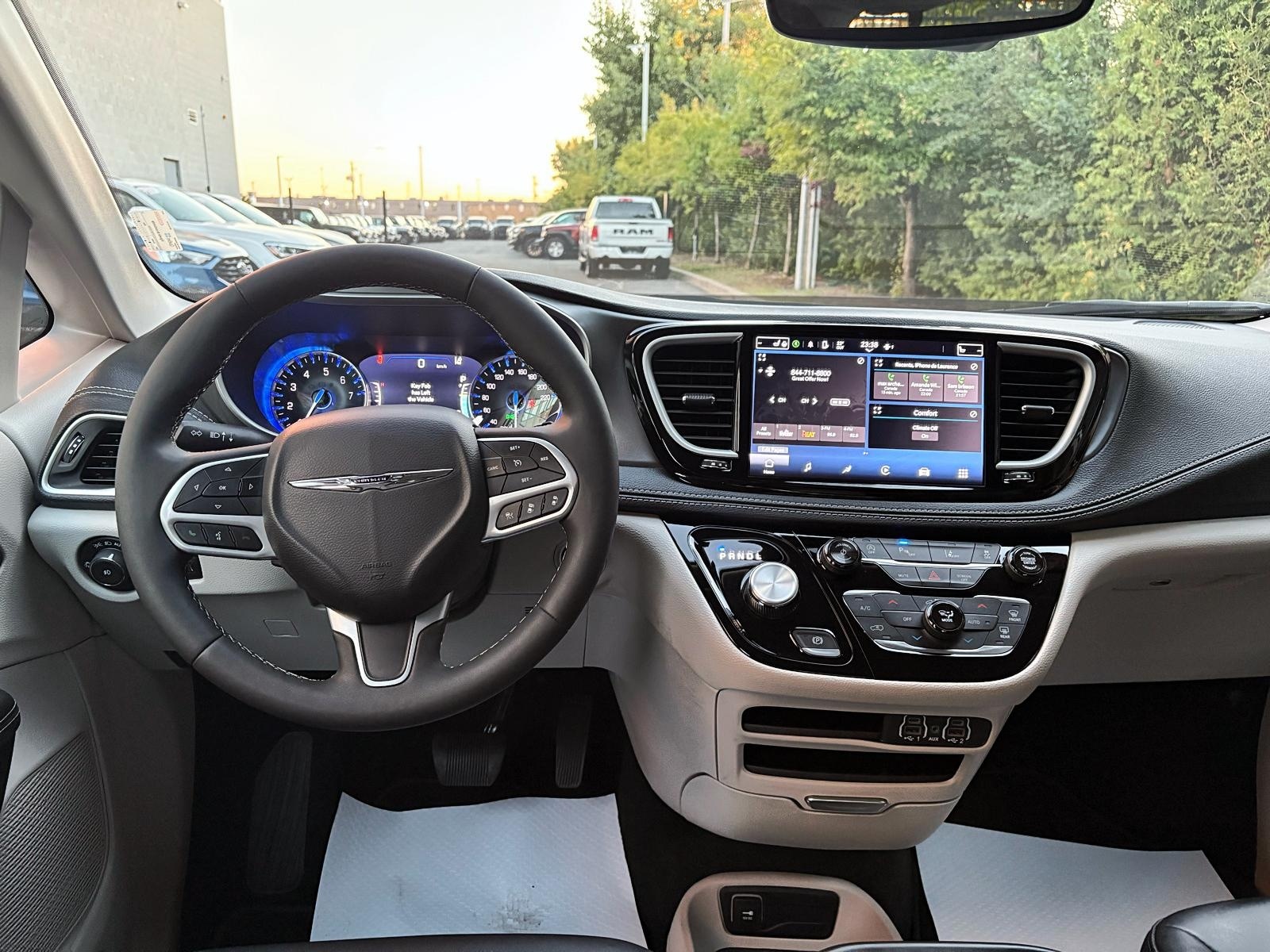 Chrysler Pacifica 2024