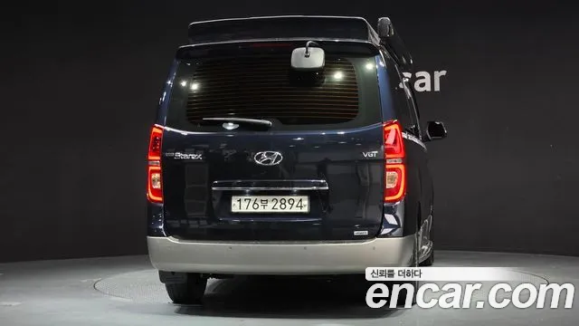 Hyundai Starex 2021