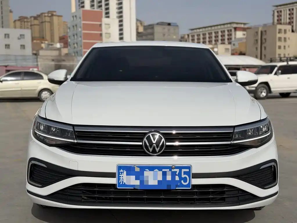 Volkswagen Bora 2023