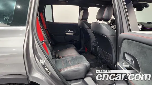 Mercedes-Benz GLB 2021