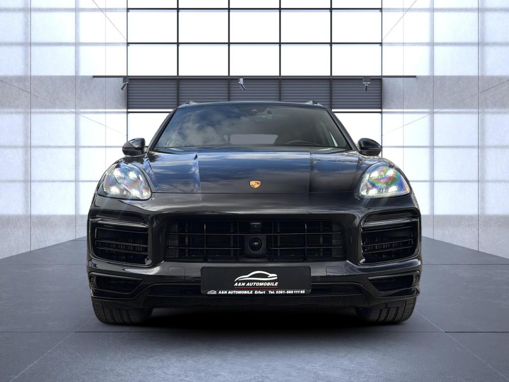 Porsche Cayenne 2021