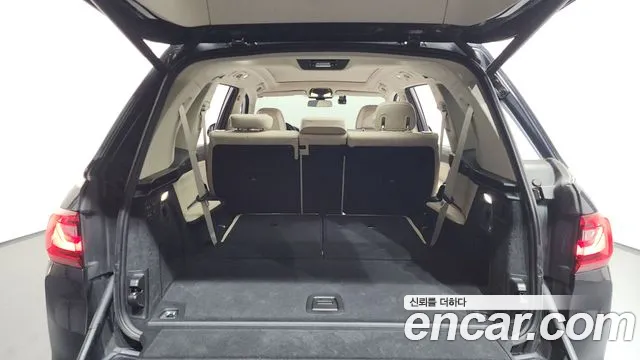 BMW X7 2021