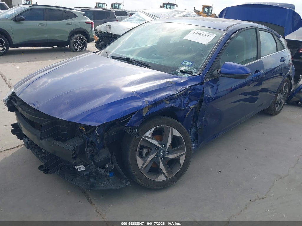 Hyundai Elantra 2021