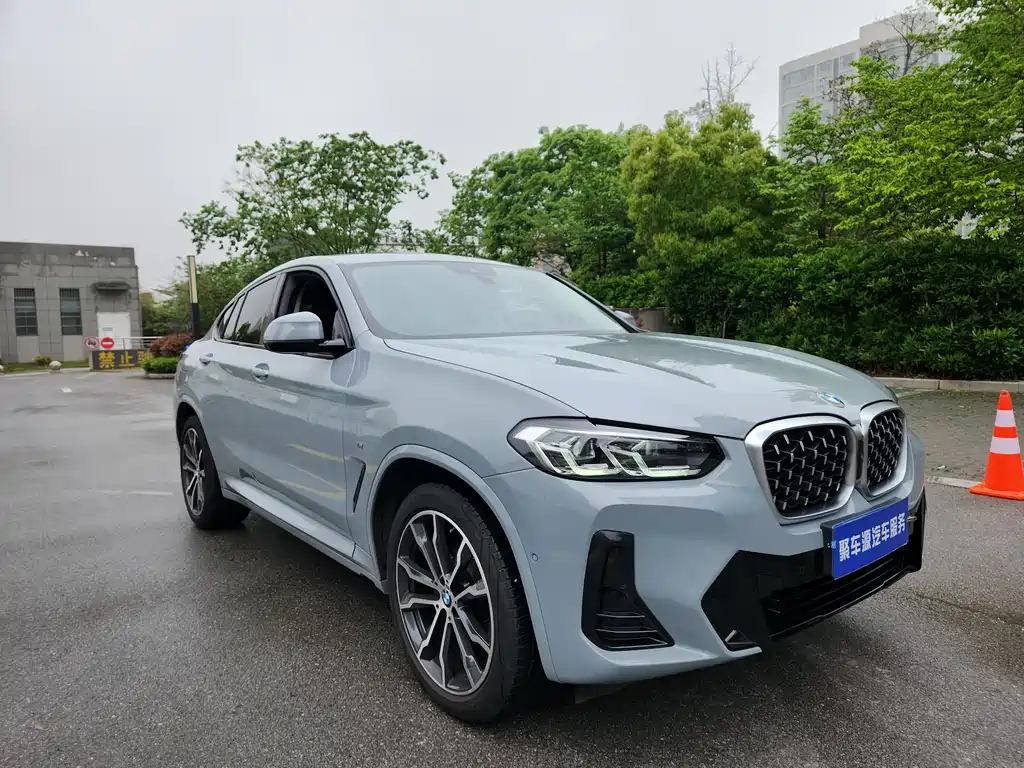BMW X4 2022