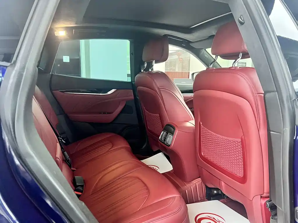 Maserati Levante 2021