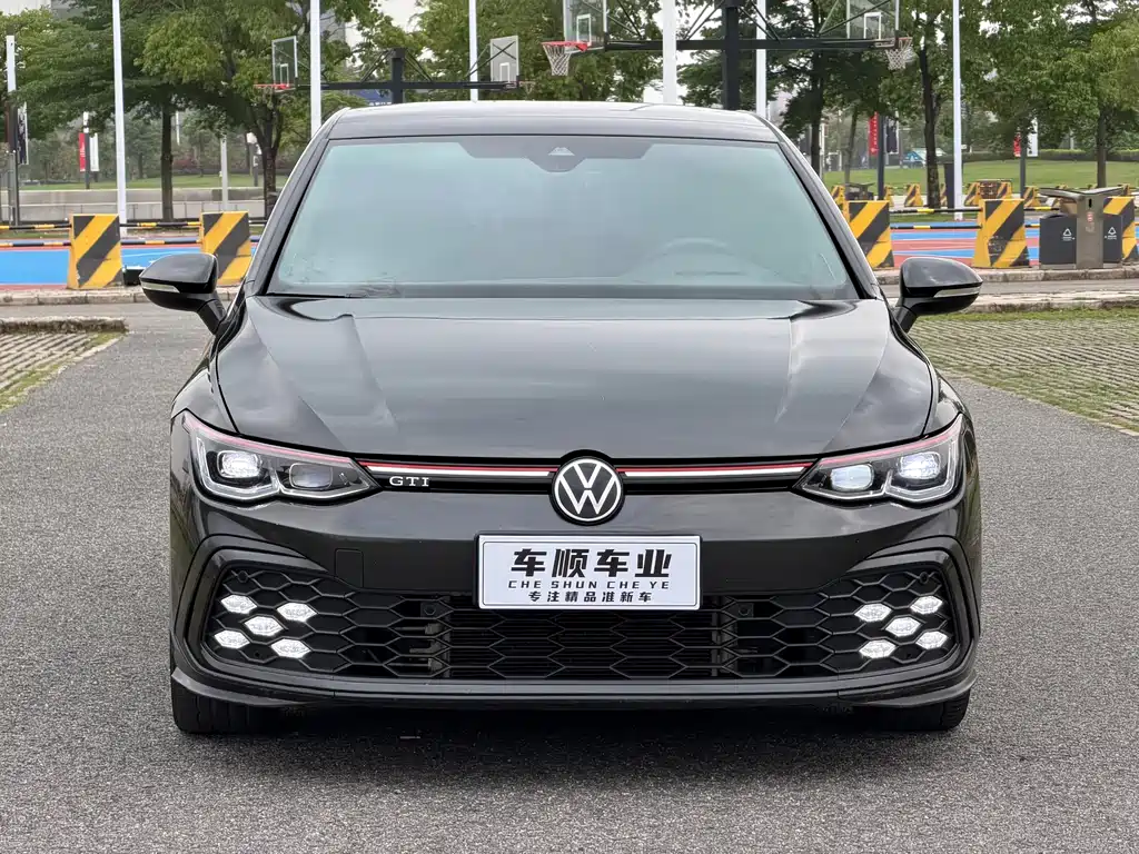Volkswagen Golf GTI 2023