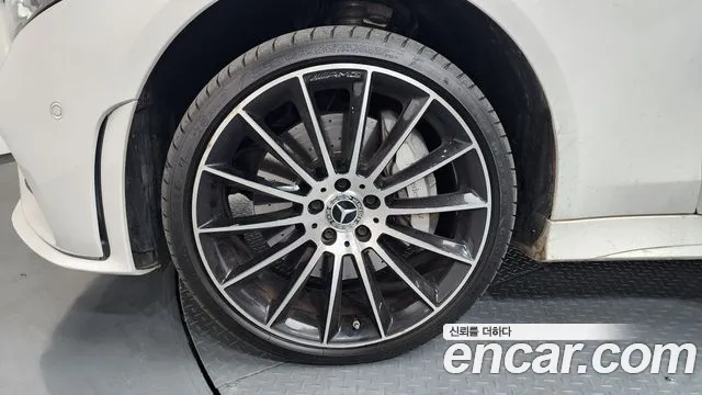 Mercedes-Benz CLS 2021