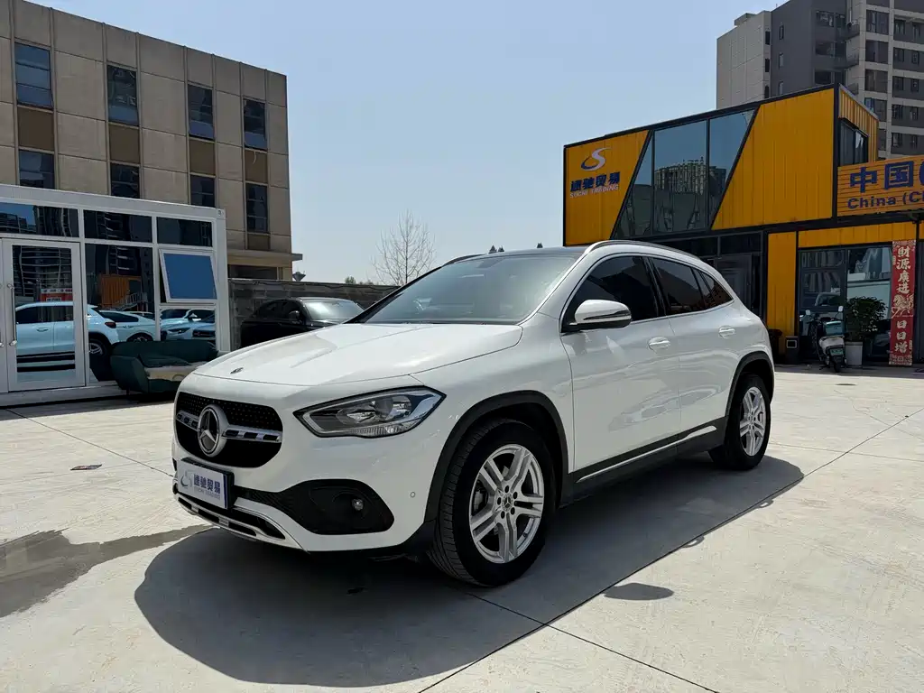 Mercedes-Benz GLA 2021