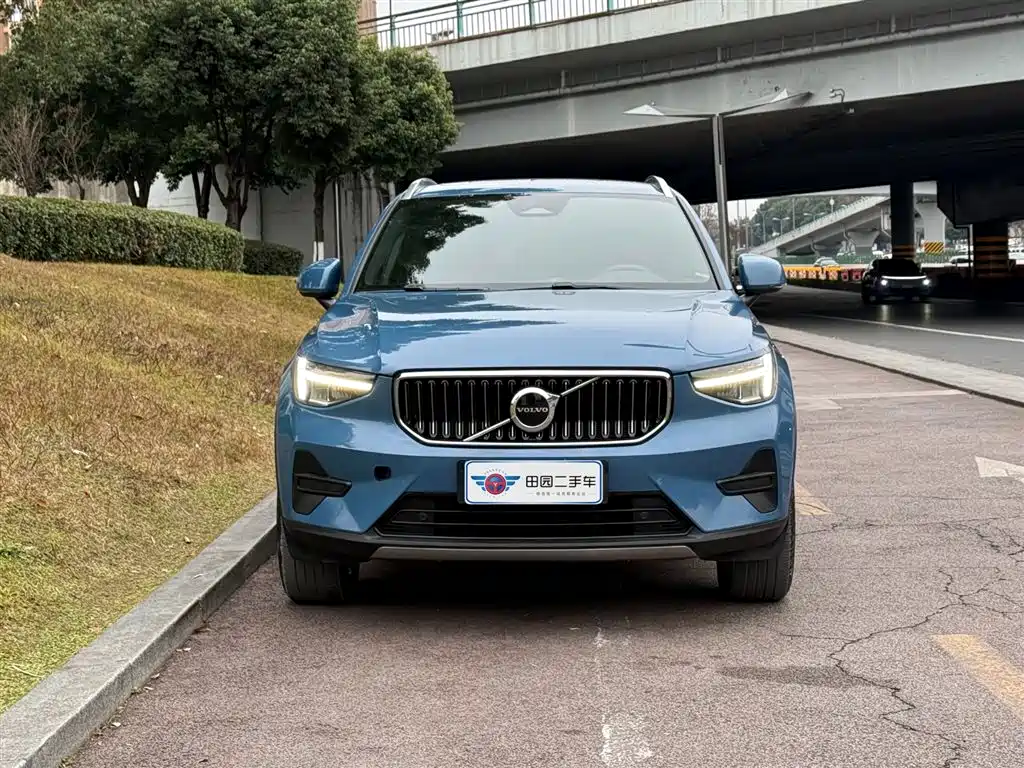 Volvo XC40 2023