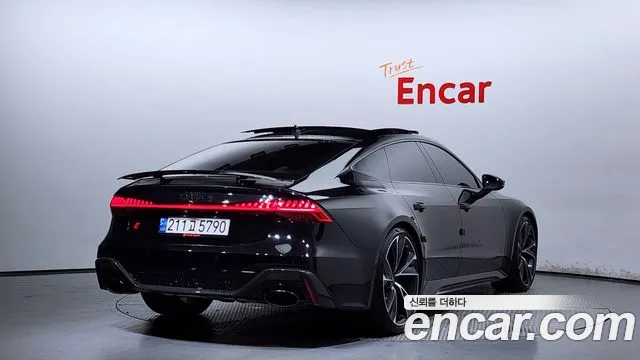 Audi RS7 2022
