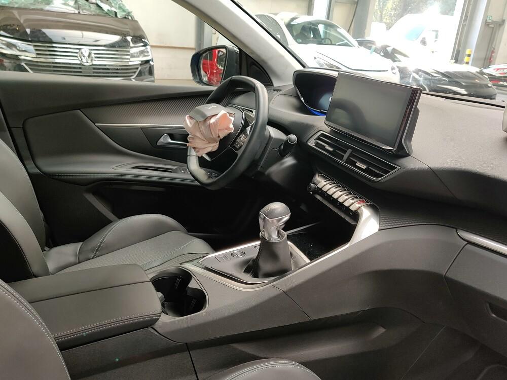 Peugeot 3008 2022