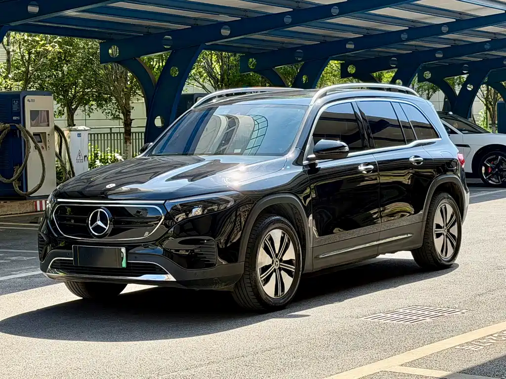 Mercedes-Benz EQB 2023