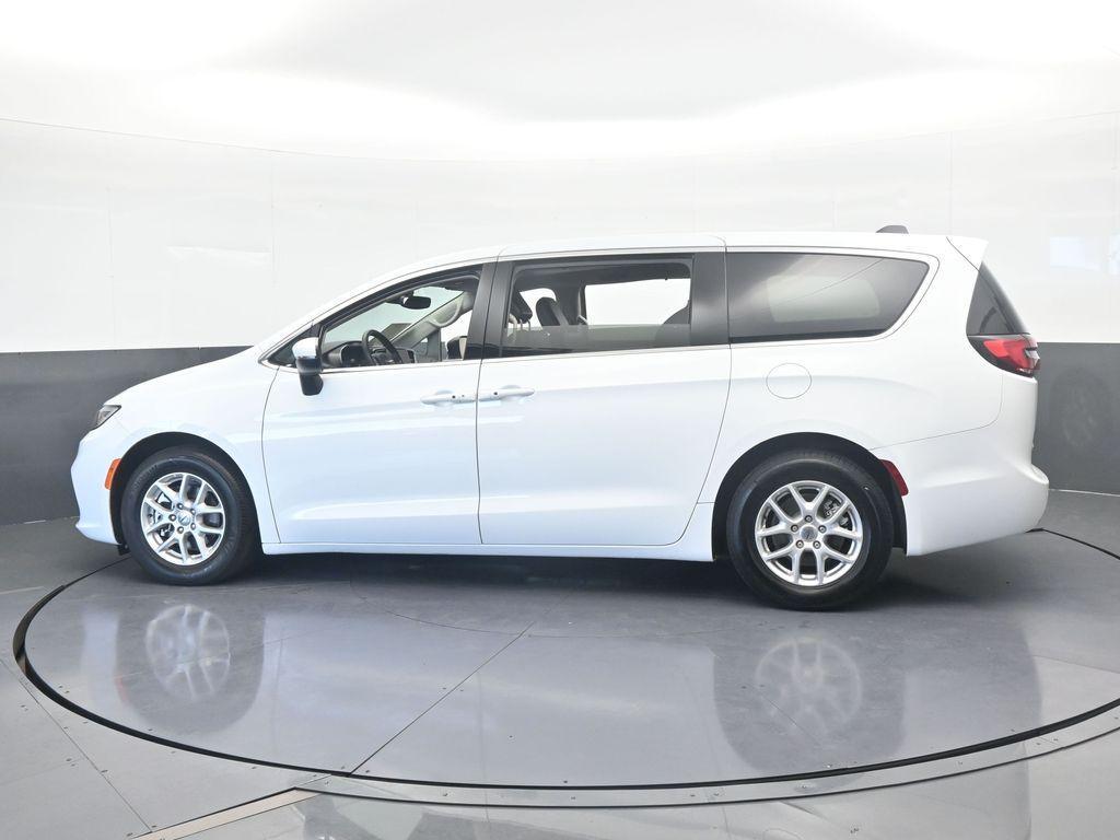 Chrysler Pacifica 2023