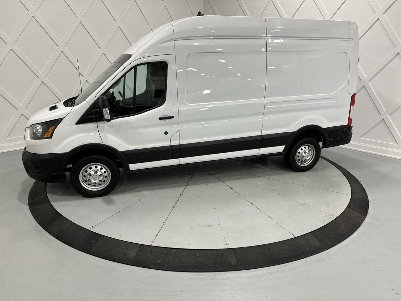 Ford Transit 2023