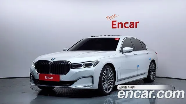 BMW 7 серии 2022