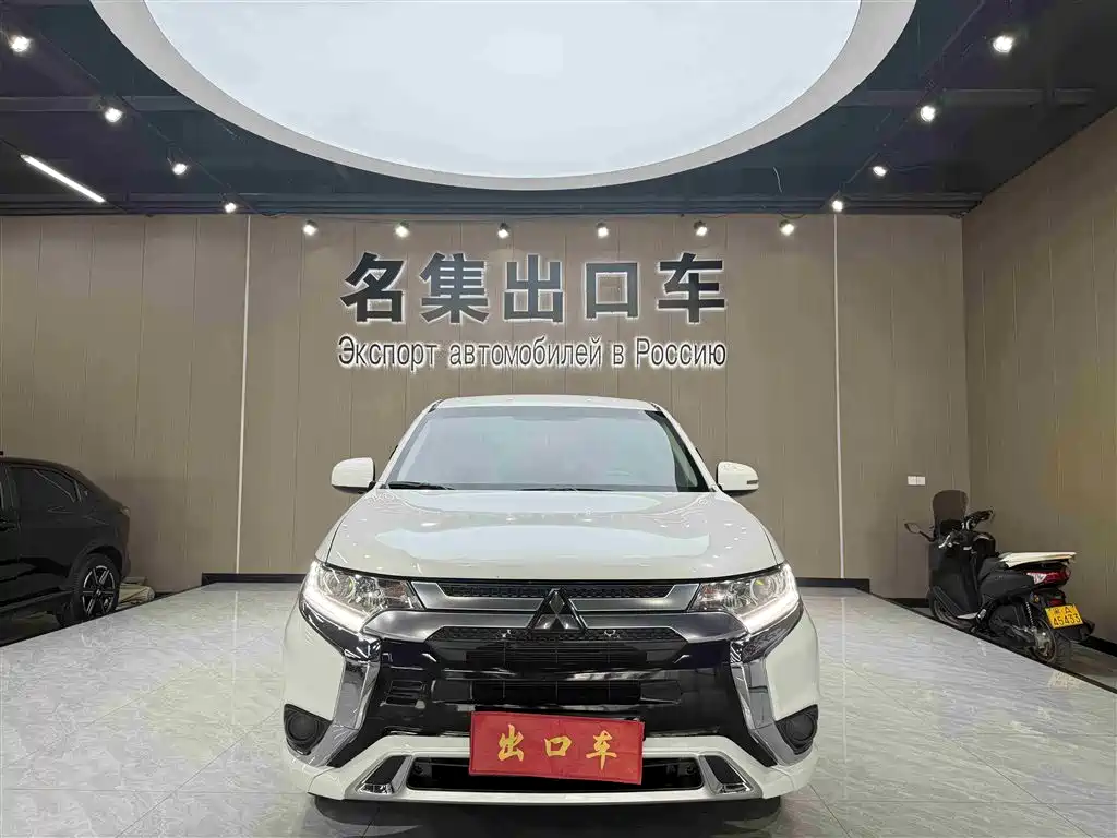 Mitsubishi Outlander 2022