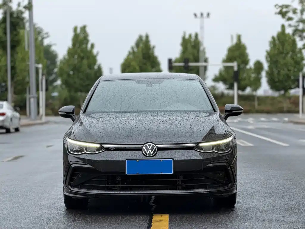 Volkswagen Golf 2022