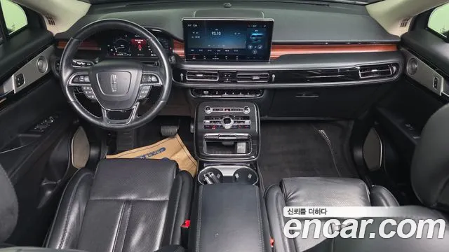 Lincoln Nautilus 2021