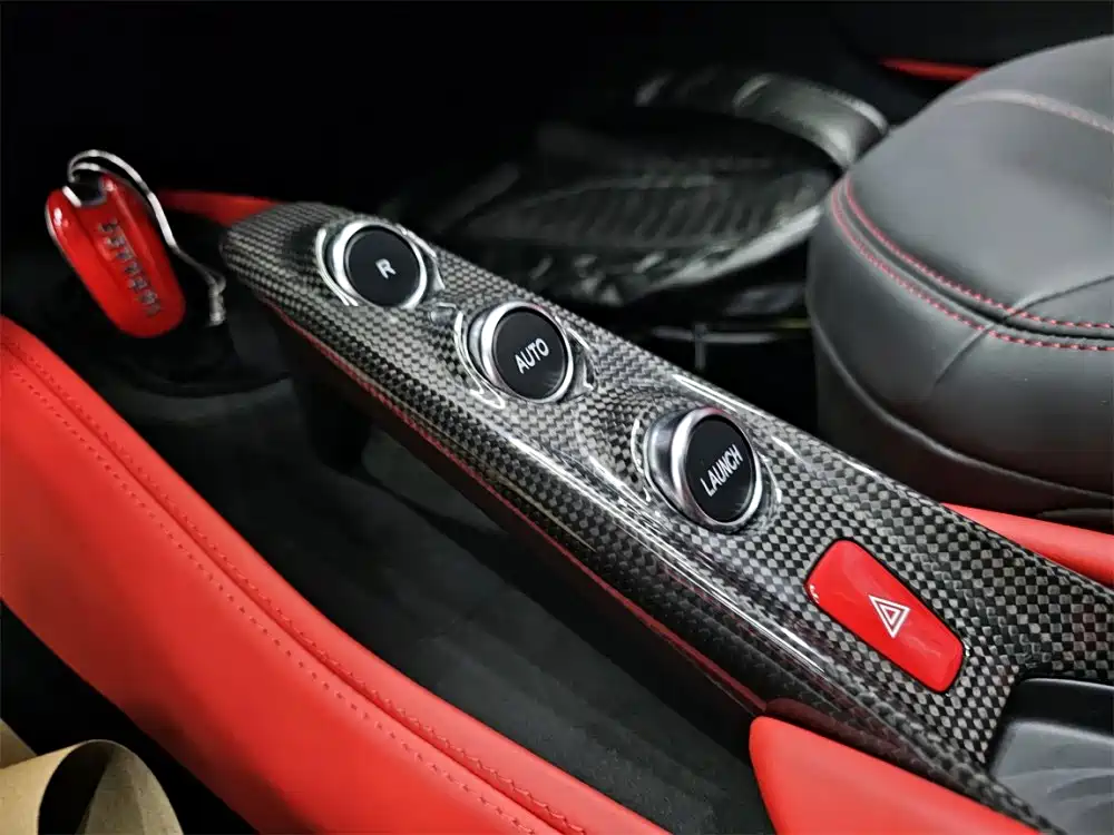 Ferrari F8 2022